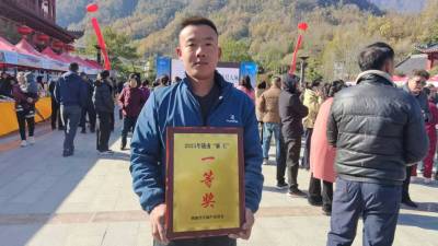 2025年，甘肃省陇南市康县天麻麻王评比及招商会在阳坝召开。三河坝镇斜坡村天麻种